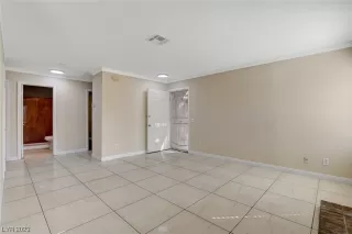 Photo #5: 2531464 Listing