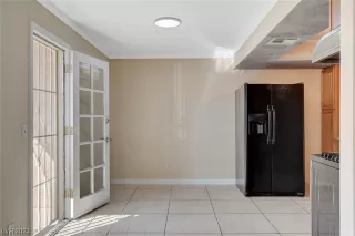 Photo #6: 2531464 Listing