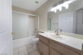 Photo #5: 2531501 Listing 