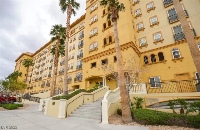 MLS: 2531503 Condo For Sale