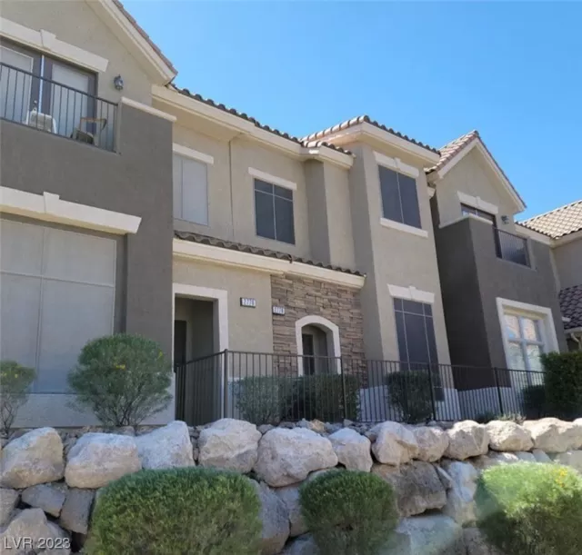 MLS: 2531540 Condo For Sale