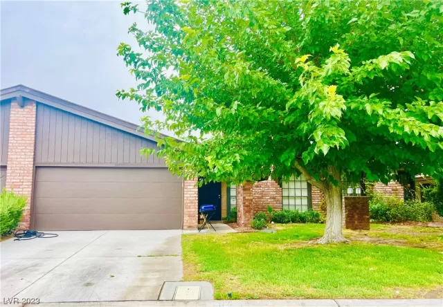 MLS: 2531577 Condo For Sale