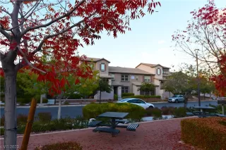 Photo #3: 2531586 Listing