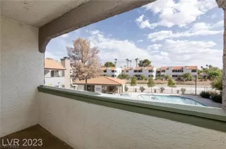 Photo #5: 2531600 Listing 