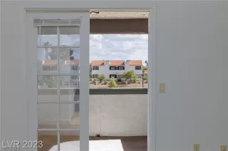 Photo #6: 2531600 Listing 