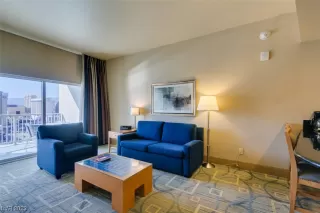 Photo #2: 2531614 Listing