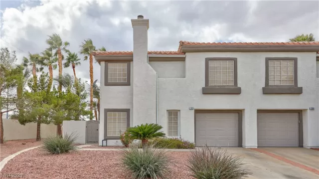 MLS: 2531626 Condo For Sale