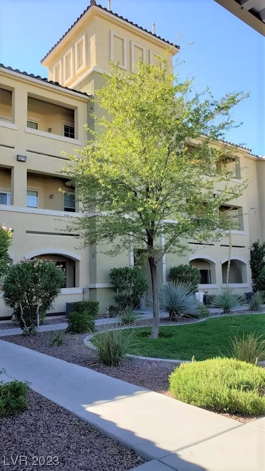 MLS: 2531631 Condo For Sale