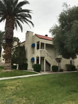Photo #3: 2531656 Listing