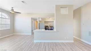 Photo #2: 2531681 Listing