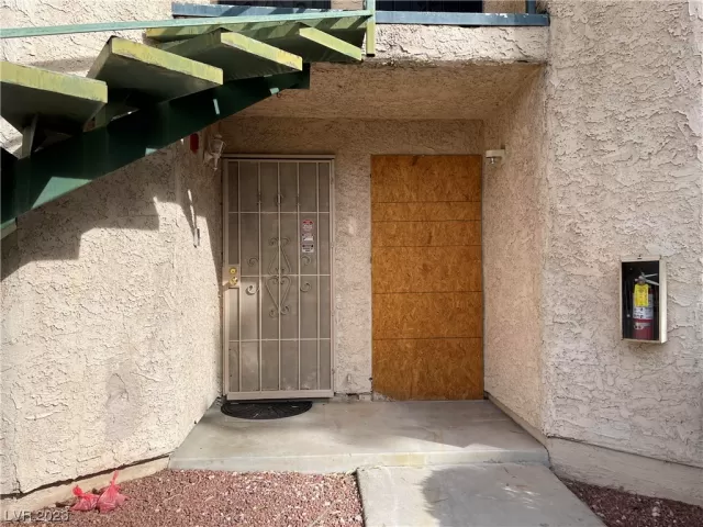 MLS: 2531702 Condo For Sale