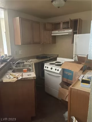 Photo #4: 2531702 Listing