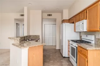 Photo #6: 2531717 Listing 