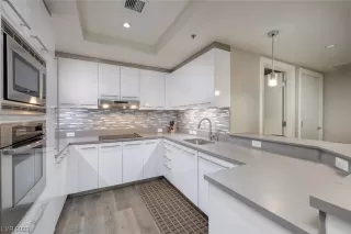 Photo #6: 2531759 Listing