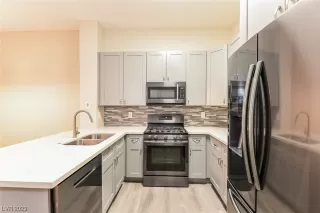 Photo #5: 2531761 Listing 