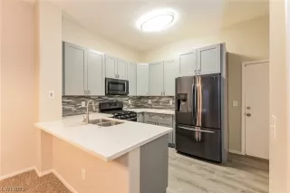 Photo #6: 2531761 Listing 