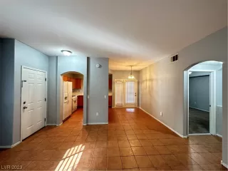 Photo #2: 2531767 Listing 