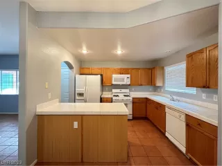 Photo #5: 2531767 Listing 