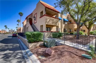 Photo #1: 2531778 Listing