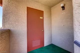 Photo #3: 2531778 Listing