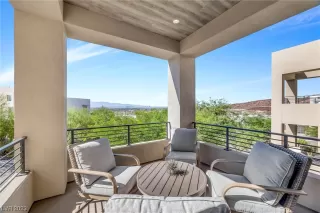 Photo #3: 2531781 Listing 