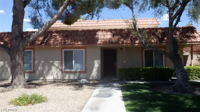 MLS: 2531813 Condo For Sale