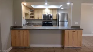 Photo #4: 2531813 Listing 