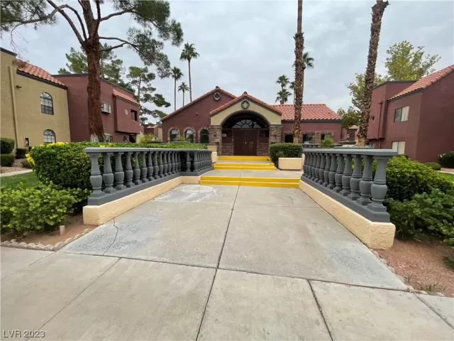 MLS: 2531861 Condo For Sale