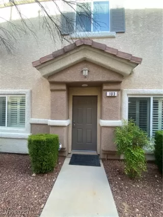 Photo #5: 2531891 Listing