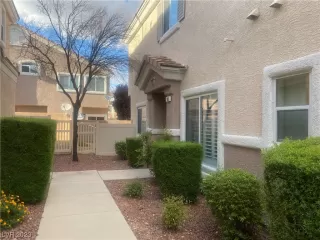 Photo #6: 2531891 Listing