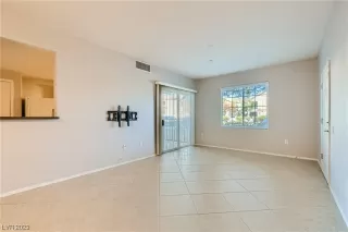 Photo #4: 2531919 Listing 