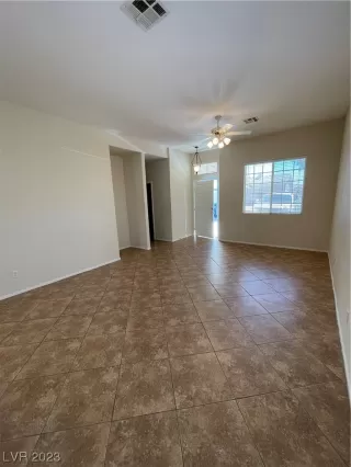 Photo #3: 2531923 Listing 