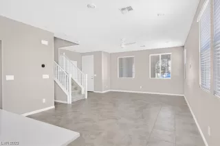 Photo #2: 2531933 Listing 