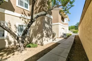 Photo #2: 2531942 Listing