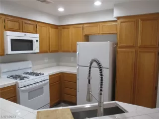 Photo #4: 2531966 Listing 