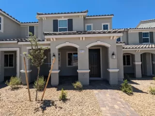 Photo #1: 2531978 Listing 