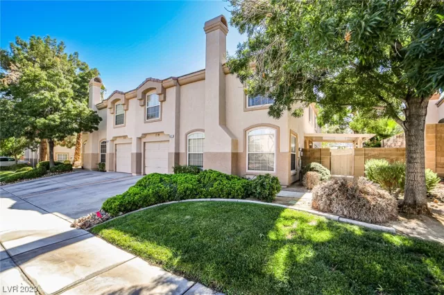 MLS: 2531991 Condo For Sale