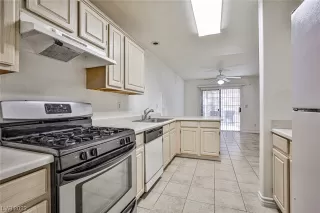 Photo #1: 2531991 Listing 