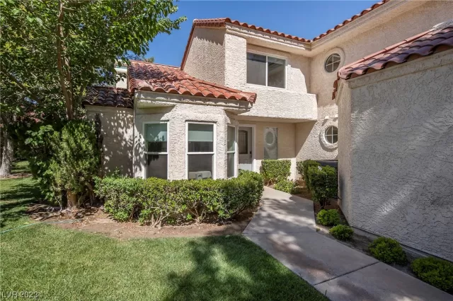 MLS: 2532010 Condo For Sale