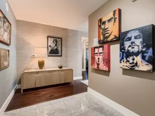 Photo #3: 2532016 Listing