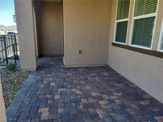 Photo #1: 2532052 Listing 