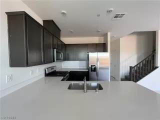 Photo #4: 2532077 Listing 