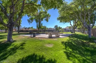 Photo #6: 2532089 Listing