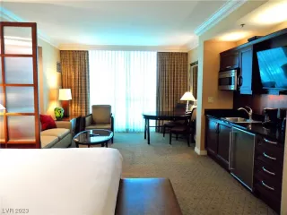 Photo #5: 2532108 Listing 