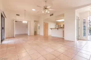 Photo #4: 2532114 Listing