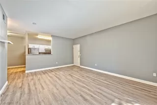 Photo #3: 2532121 Listing 