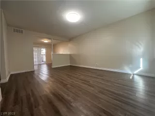 Photo #6: 2532151 Listing 