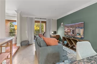 Photo #3: 2532159 Listing 