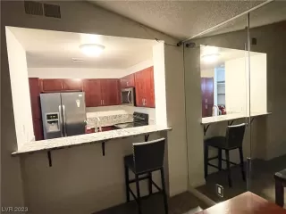 Photo #1: 2532176 Listing