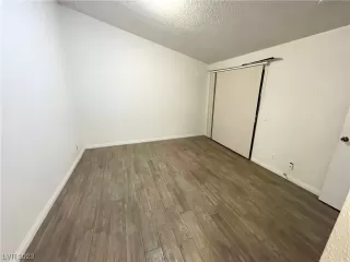 Photo #4: 2532176 Listing